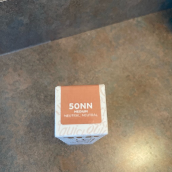 Urban decay quickie concealer brand new- sealed box - Picture 4 of 5